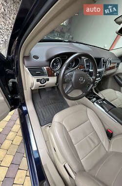 Внедорожник / Кроссовер Mercedes-Benz M-Class 2015 в Львове