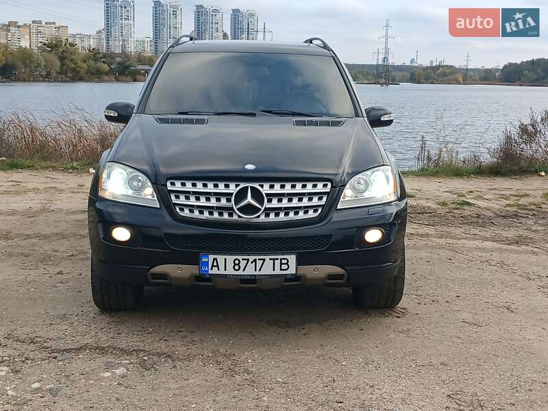 Mercedes-Benz M-Class 2008
