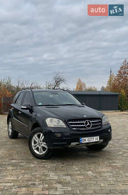 Внедорожник / Кроссовер Mercedes-Benz M-Class 2006 в Рокитном