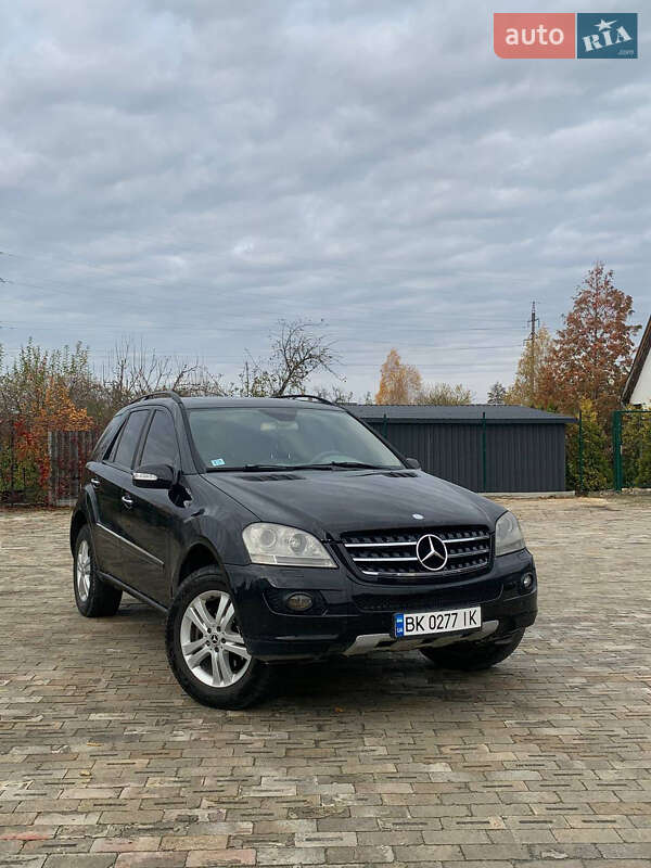 Mercedes-Benz M-Class 2006