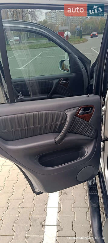 Внедорожник / Кроссовер Mercedes-Benz M-Class 2002 в Киеве фото 21 Внедорожник / Кроссовер Mercedes-Benz M-Class 2002 в Киеве