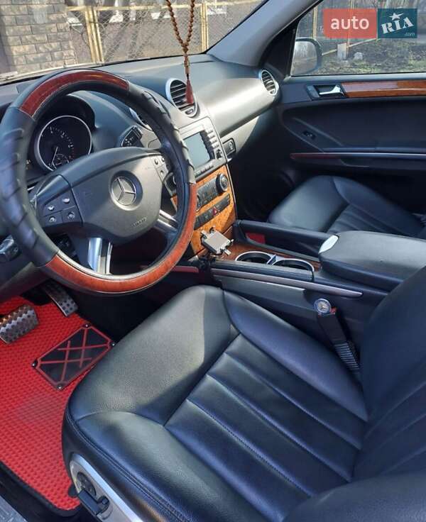 Внедорожник / Кроссовер Mercedes-Benz M-Class 2007 в Кривом Роге