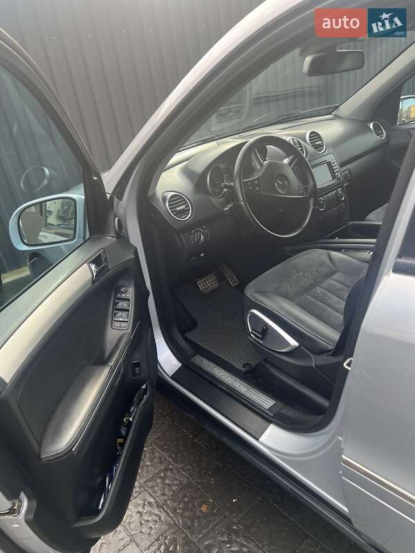 Внедорожник / Кроссовер Mercedes-Benz M-Class 2007 в Ужгороде фото 8 Внедорожник / Кроссовер Mercedes-Benz M-Class 2007 в Ужгороде