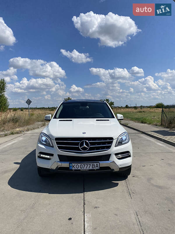 Внедорожник / Кроссовер Mercedes-Benz M-Class 2012 в Мукачево