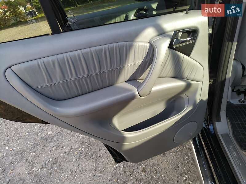 Позашляховик / Кросовер Mercedes-Benz M-Class 2004 в Ужгороді