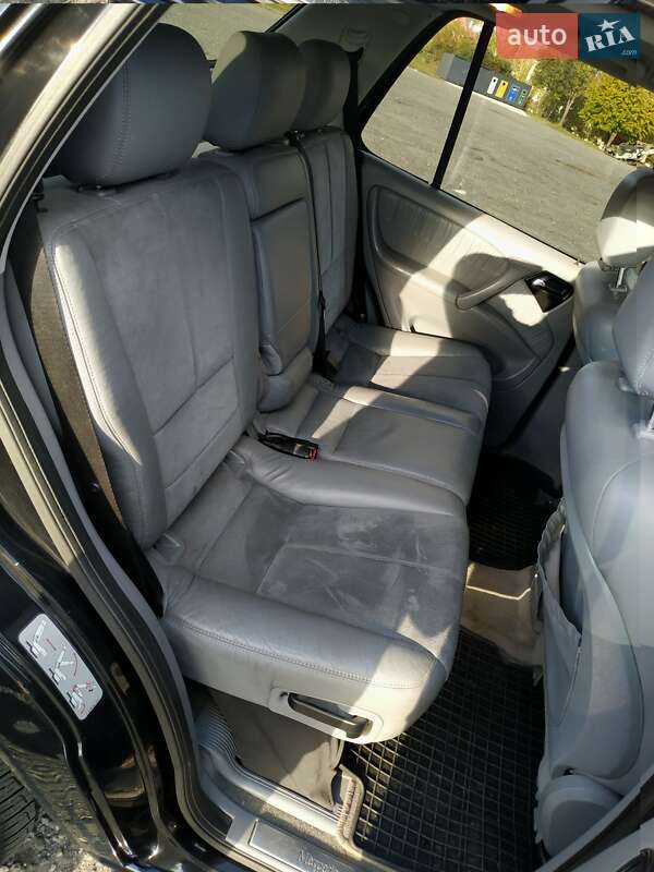 Позашляховик / Кросовер Mercedes-Benz M-Class 2004 в Ужгороді