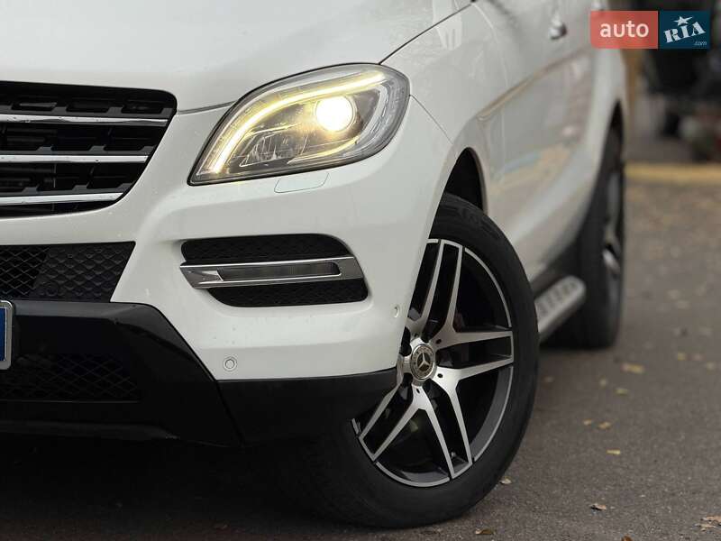 Позашляховик / Кросовер Mercedes-Benz M-Class 2013 в Кривому Розі