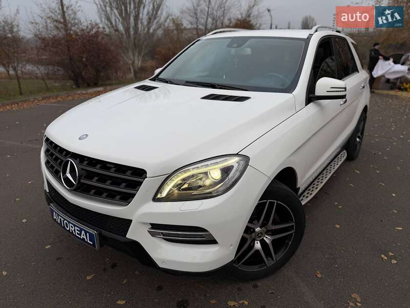 Позашляховик / Кросовер Mercedes-Benz M-Class 2013 в Кривому Розі