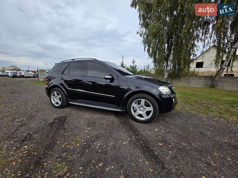 Позашляховик / Кросовер Mercedes-Benz M-Class 2006 в Рівному