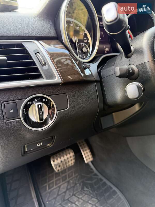 Позашляховик / Кросовер Mercedes-Benz M-Class 2015 в Луцьку фото 32 Позашляховик / Кросовер Mercedes-Benz M-Class 2015 в Луцьку