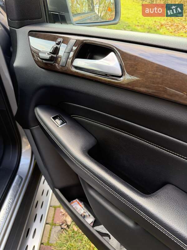 Позашляховик / Кросовер Mercedes-Benz M-Class 2015 в Луцьку фото 38 Позашляховик / Кросовер Mercedes-Benz M-Class 2015 в Луцьку