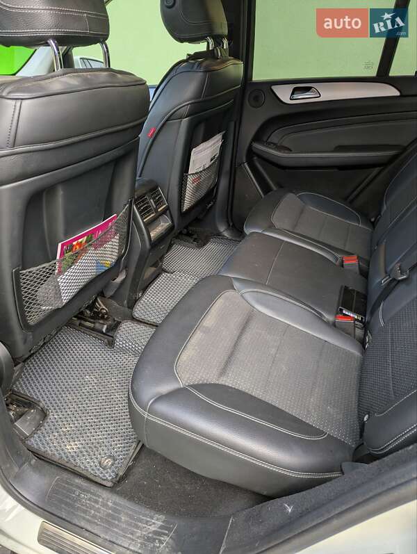 Внедорожник / Кроссовер Mercedes-Benz M-Class 2011 в Тернополе