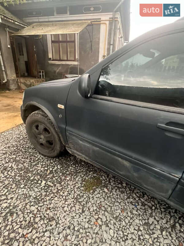 Позашляховик / Кросовер Mercedes-Benz M-Class 2001 в Бродах