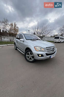 Позашляховик / Кросовер Mercedes-Benz M-Class 2008 в Прилуках