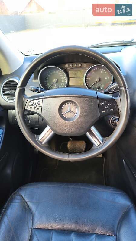 Позашляховик / Кросовер Mercedes-Benz M-Class 2006 в Рокитному фото 13 Позашляховик / Кросовер Mercedes-Benz M-Class 2006 в Рокитному