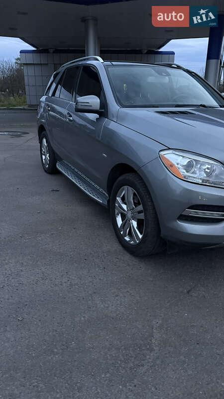 Позашляховик / Кросовер Mercedes-Benz M-Class 2012 в Шепетівці