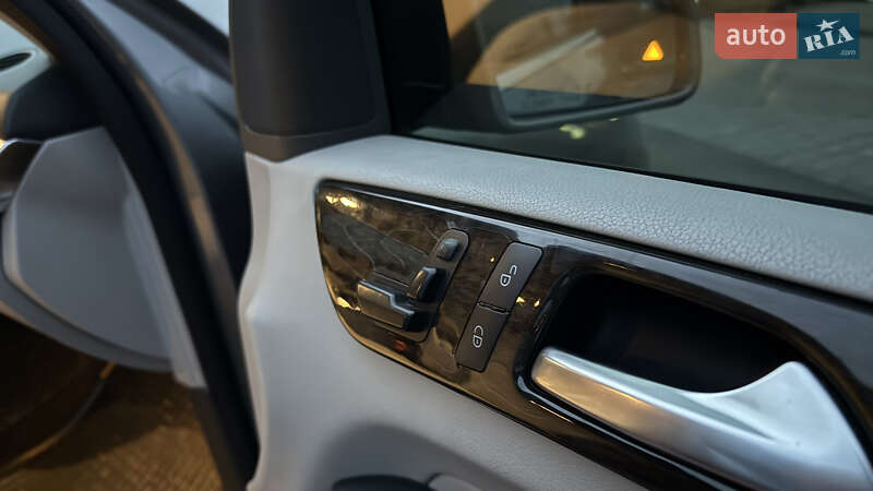 Позашляховик / Кросовер Mercedes-Benz M-Class 2012 в Шепетівці