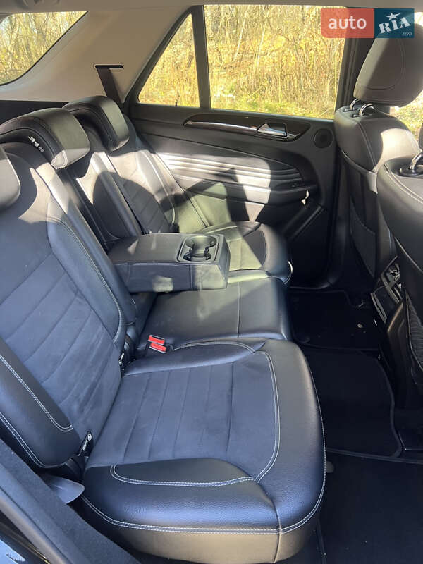 Внедорожник / Кроссовер Mercedes-Benz M-Class 2012 в Львове