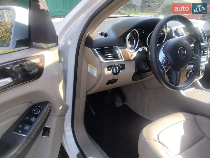 Позашляховик / Кросовер Mercedes-Benz M-Class 2013 в Івано-Франківську