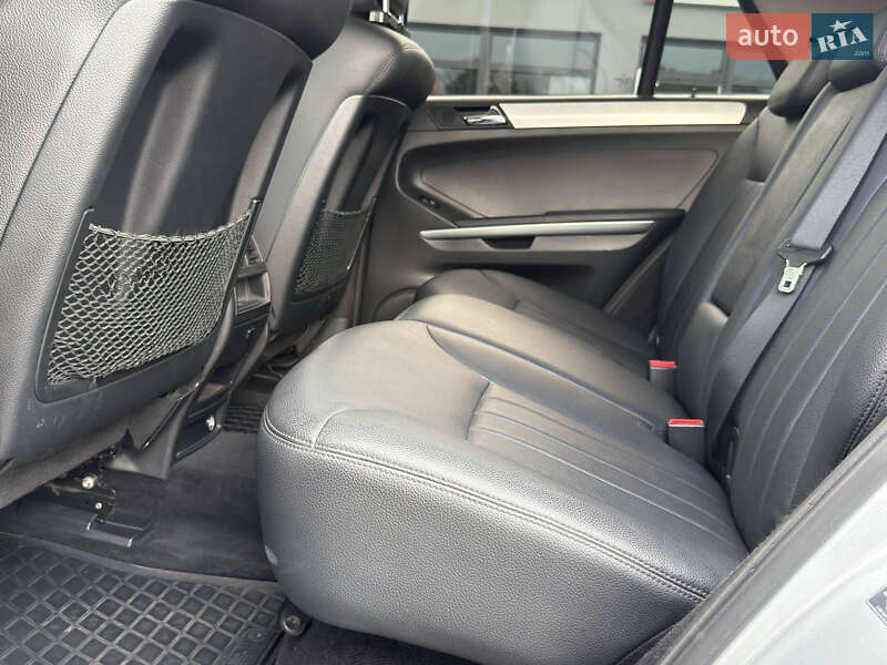 Позашляховик / Кросовер Mercedes-Benz M-Class 2008 в Чернівцях фото 21 Позашляховик / Кросовер Mercedes-Benz M-Class 2008 в Чернівцях
