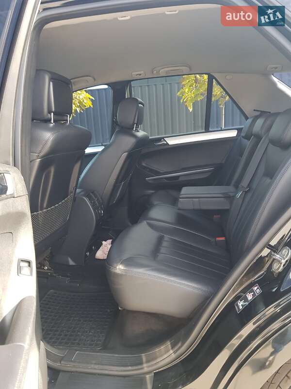 Позашляховик / Кросовер Mercedes-Benz M-Class 2006 в Павлограді фото 5 Позашляховик / Кросовер Mercedes-Benz M-Class 2006 в Павлограді