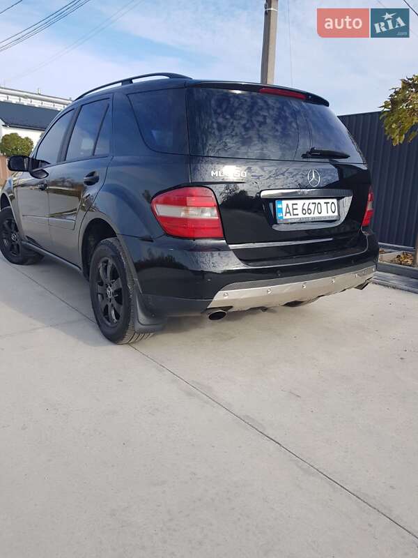 Позашляховик / Кросовер Mercedes-Benz M-Class 2006 в Павлограді фото 11 Позашляховик / Кросовер Mercedes-Benz M-Class 2006 в Павлограді