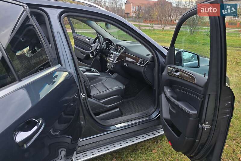 Позашляховик / Кросовер Mercedes-Benz M-Class 2014 в Конотопі