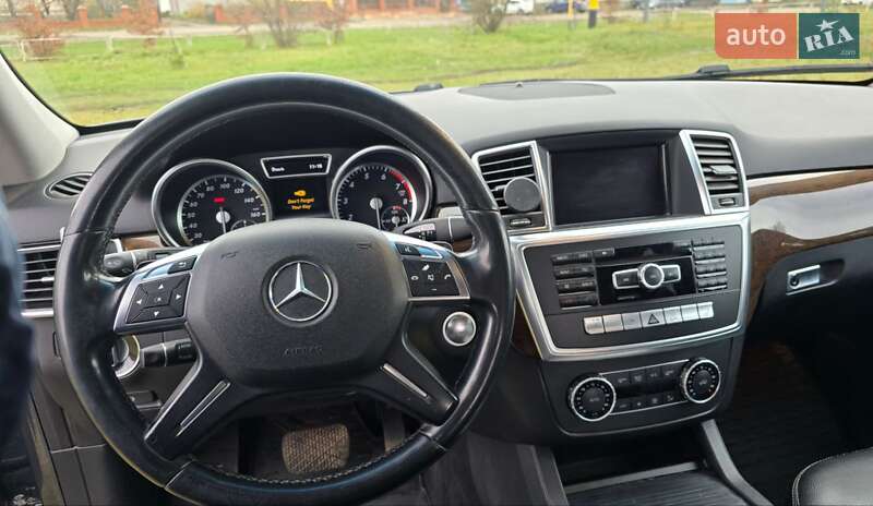 Позашляховик / Кросовер Mercedes-Benz M-Class 2014 в Конотопі