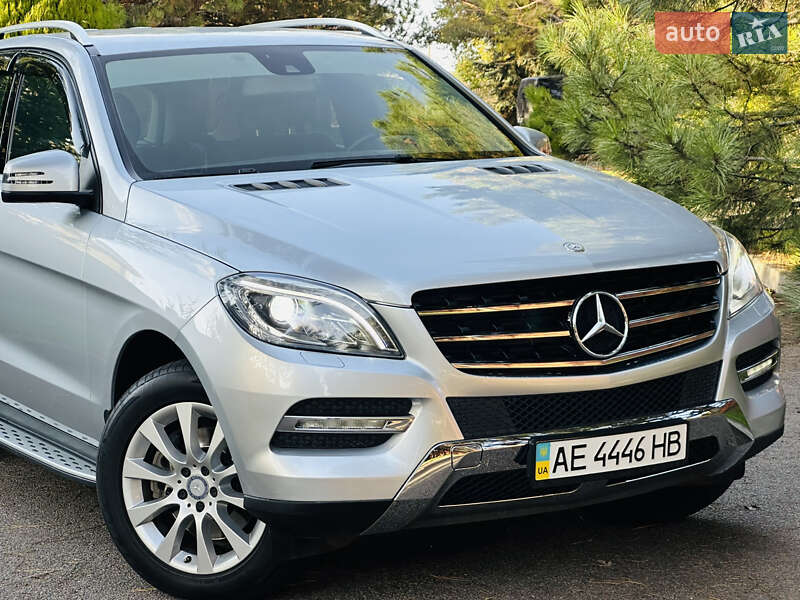 Позашляховик / Кросовер Mercedes-Benz M-Class 2012 в Дніпрі фото 9 Позашляховик / Кросовер Mercedes-Benz M-Class 2012 в Дніпрі