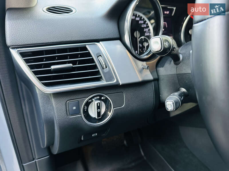 Позашляховик / Кросовер Mercedes-Benz M-Class 2012 в Дніпрі фото 18 Позашляховик / Кросовер Mercedes-Benz M-Class 2012 в Дніпрі