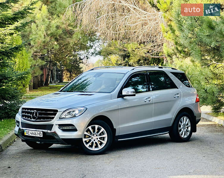 Позашляховик / Кросовер Mercedes-Benz M-Class 2012 в Дніпрі фото 23 Позашляховик / Кросовер Mercedes-Benz M-Class 2012 в Дніпрі