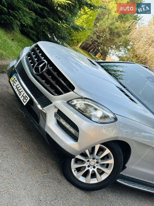 Позашляховик / Кросовер Mercedes-Benz M-Class 2012 в Дніпрі фото 30 Позашляховик / Кросовер Mercedes-Benz M-Class 2012 в Дніпрі