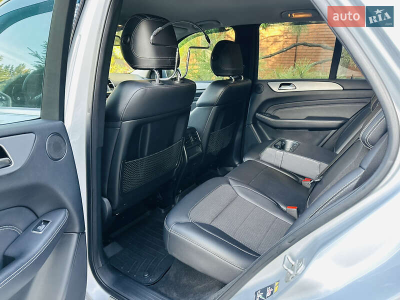 Позашляховик / Кросовер Mercedes-Benz M-Class 2012 в Дніпрі фото 58 Позашляховик / Кросовер Mercedes-Benz M-Class 2012 в Дніпрі