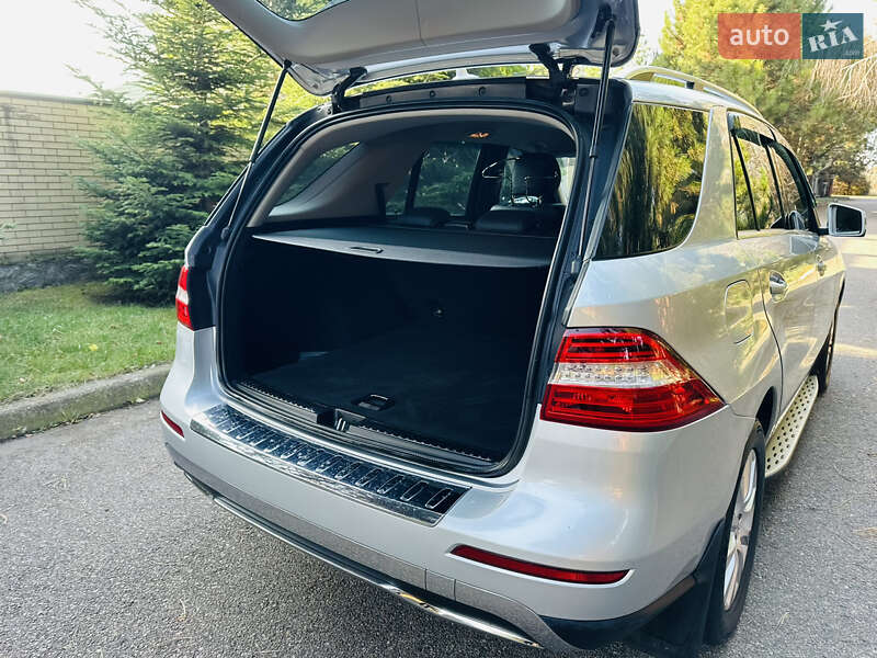 Позашляховик / Кросовер Mercedes-Benz M-Class 2012 в Дніпрі фото 60 Позашляховик / Кросовер Mercedes-Benz M-Class 2012 в Дніпрі