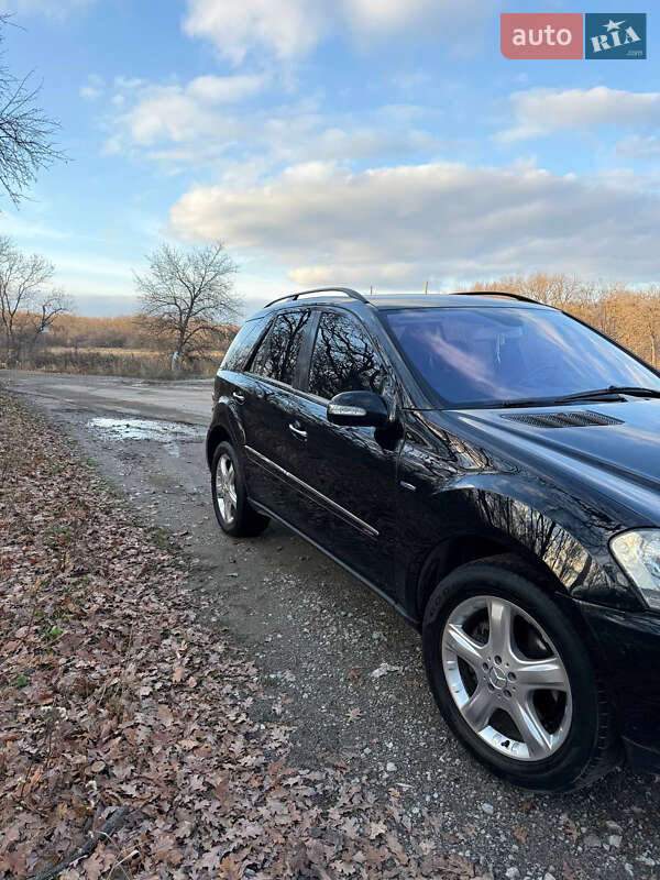 Внедорожник / Кроссовер Mercedes-Benz M-Class 2006 в Новомосковске фото 4 Внедорожник / Кроссовер Mercedes-Benz M-Class 2006 в Новомосковске