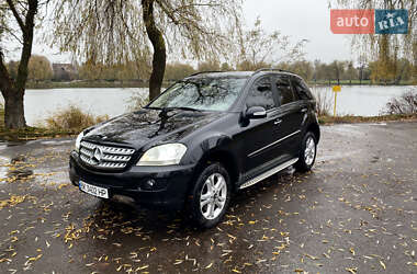 Внедорожник / Кроссовер Mercedes-Benz M-Class 2005 в Ровно