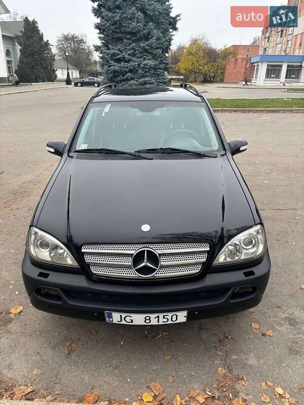 Внедорожник / Кроссовер Mercedes-Benz M-Class 2003 в Лубнах