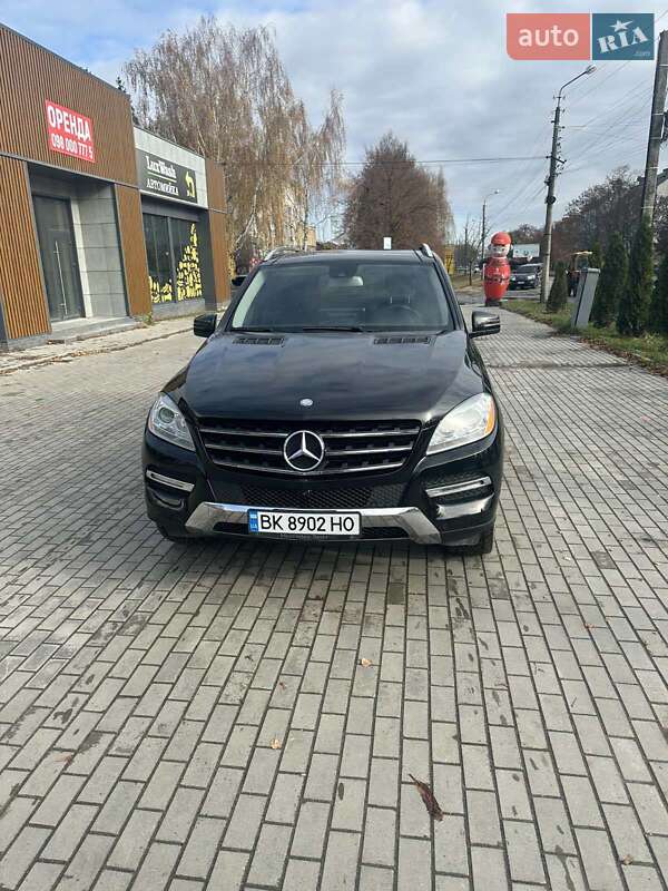 Внедорожник / Кроссовер Mercedes-Benz M-Class 2015 в Березному