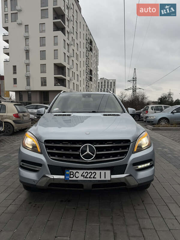 Внедорожник / Кроссовер Mercedes-Benz M-Class 2013 в Львове фото Внедорожник / Кроссовер Mercedes-Benz M-Class 2013 в Львове
