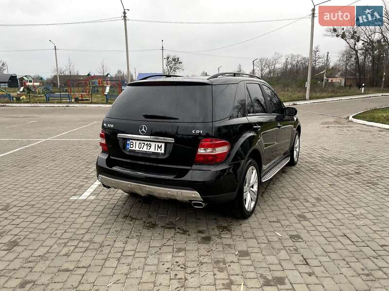 Позашляховик / Кросовер Mercedes-Benz M-Class 2005 в Шишаках фото 11 Позашляховик / Кросовер Mercedes-Benz M-Class 2005 в Шишаках