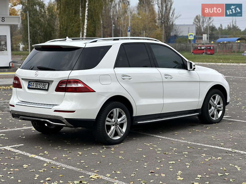 Внедорожник / Кроссовер Mercedes-Benz M-Class 2015 в Киеве