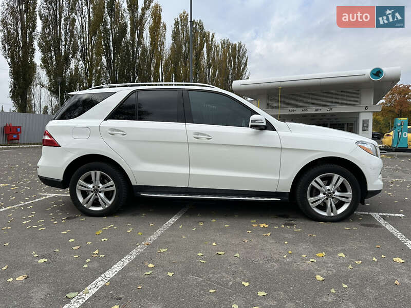 Внедорожник / Кроссовер Mercedes-Benz M-Class 2015 в Киеве