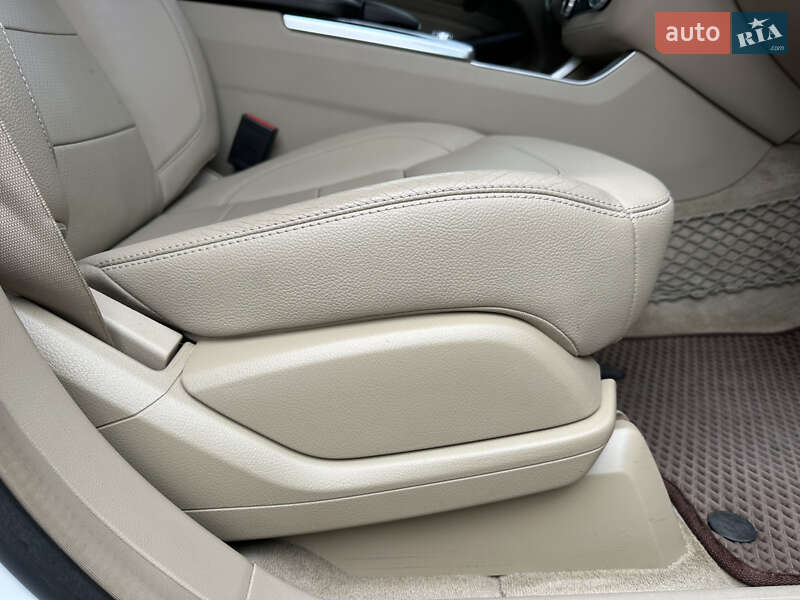 Внедорожник / Кроссовер Mercedes-Benz M-Class 2015 в Киеве