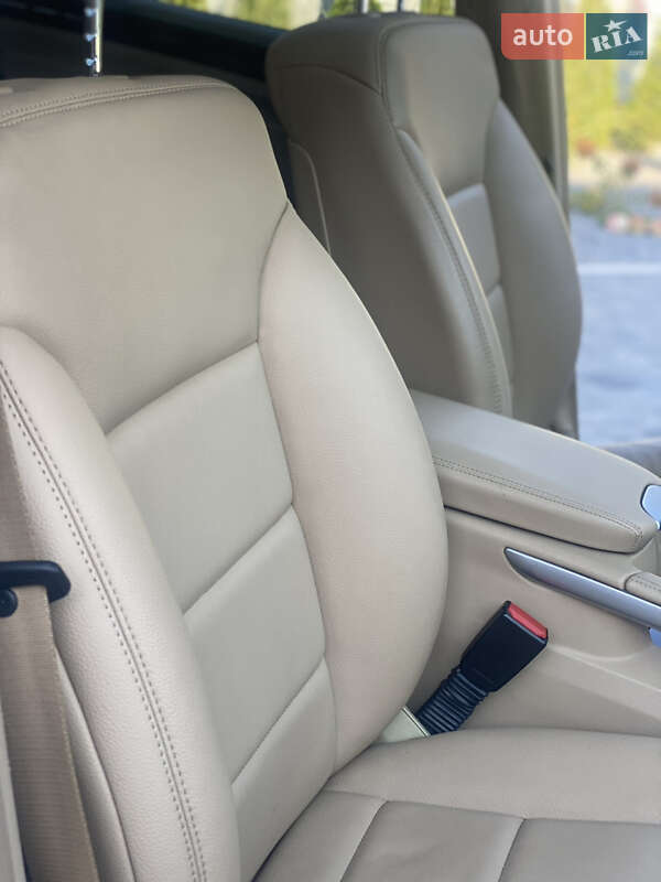 Внедорожник / Кроссовер Mercedes-Benz M-Class 2011 в Луцке