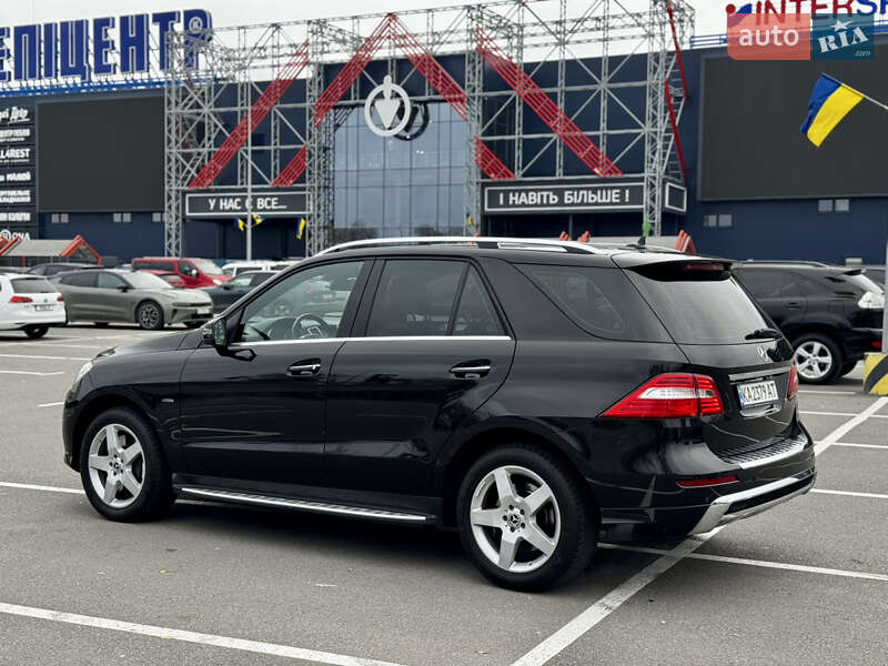 Внедорожник / Кроссовер Mercedes-Benz M-Class 2012 в Днепре фото 6 Внедорожник / Кроссовер Mercedes-Benz M-Class 2012 в Днепре