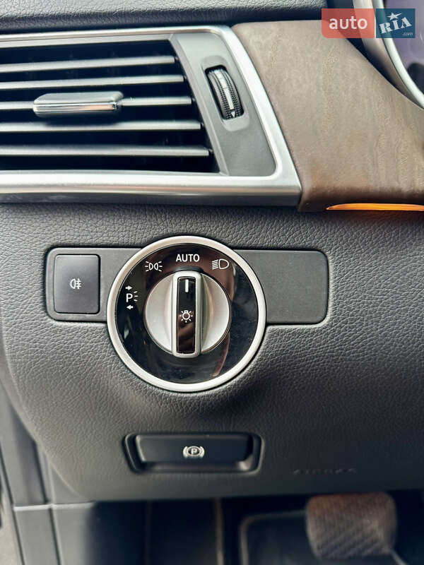 Внедорожник / Кроссовер Mercedes-Benz M-Class 2012 в Днепре фото 16 Внедорожник / Кроссовер Mercedes-Benz M-Class 2012 в Днепре