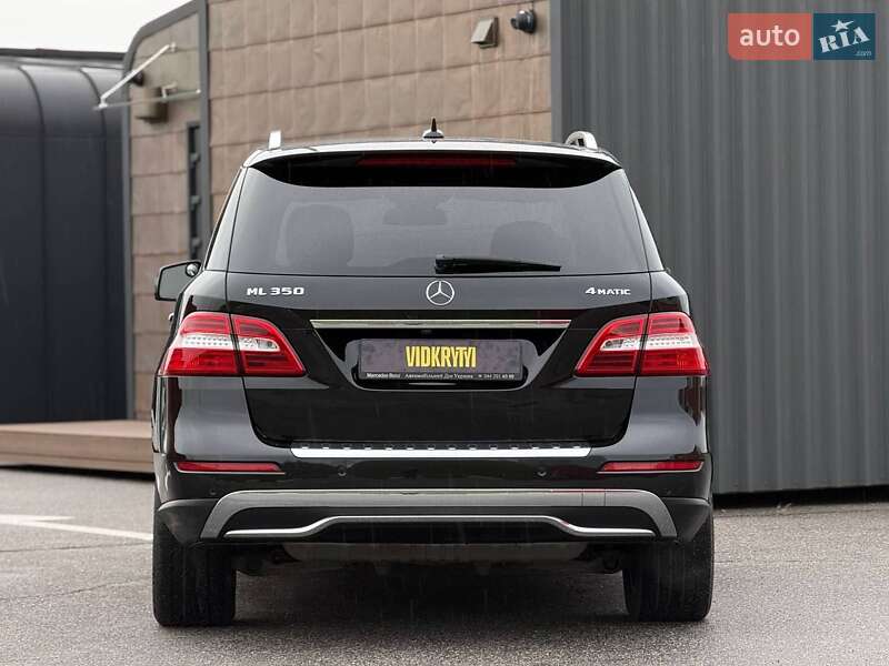 Позашляховик / Кросовер Mercedes-Benz M-Class 2013 в Києві