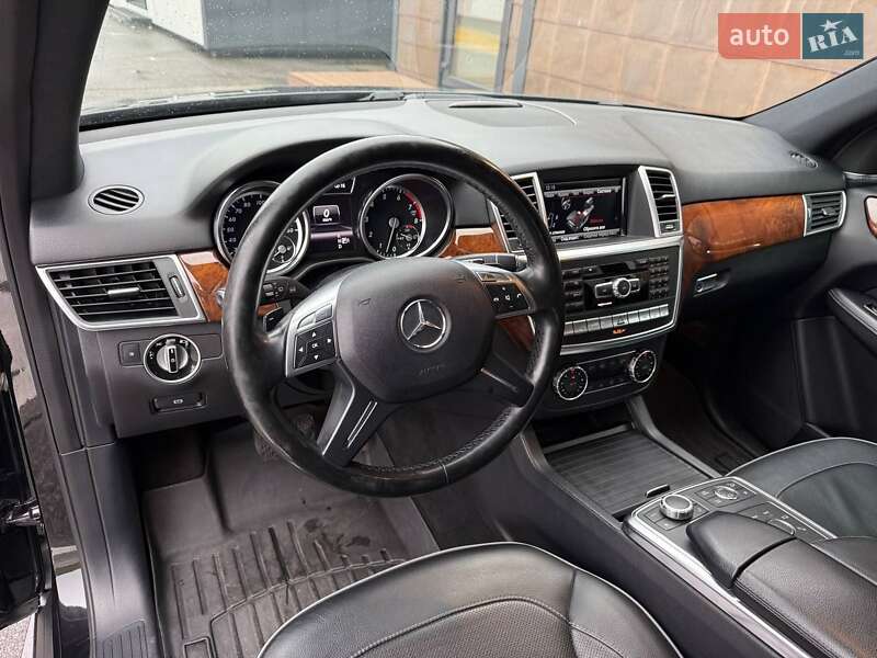 Позашляховик / Кросовер Mercedes-Benz M-Class 2013 в Києві