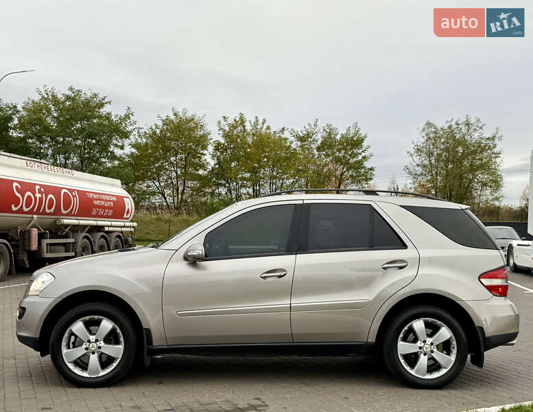 Внедорожник / Кроссовер Mercedes-Benz M-Class 2005 в Ровно