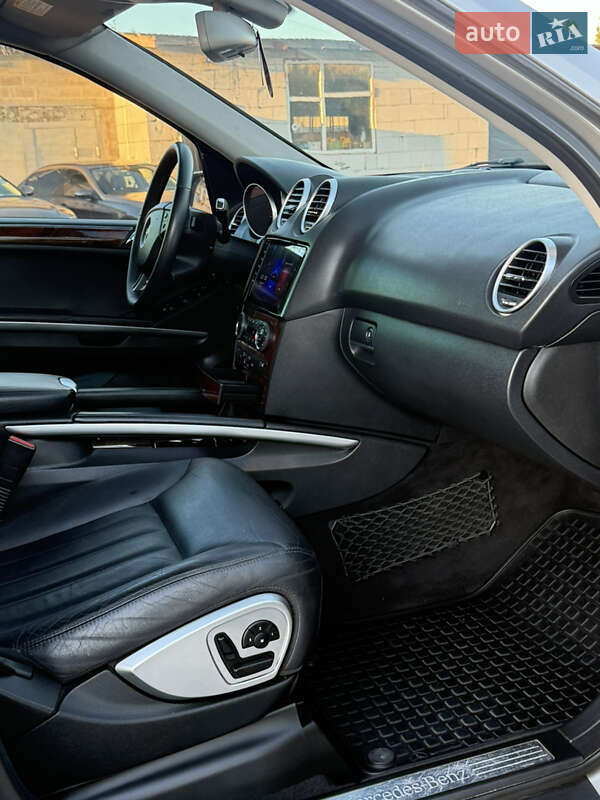 Внедорожник / Кроссовер Mercedes-Benz M-Class 2005 в Ровно
